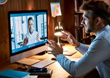 Looking for a Sales Job? Here’s How to Get One 