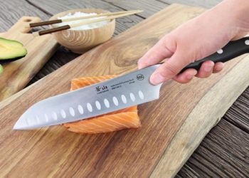 What Are Some Advantages Of Using Japanese Knives In The Kitchen?