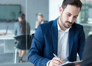 Are Cover Letters Obsolete? Here’s Why You Should Still Use Them