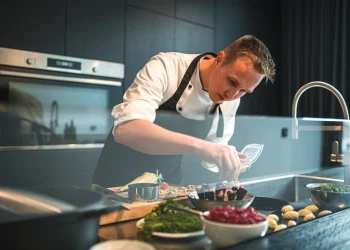 Why Hiring a Private Chef Is the Ultimate Corporate Summer Party Upgrade